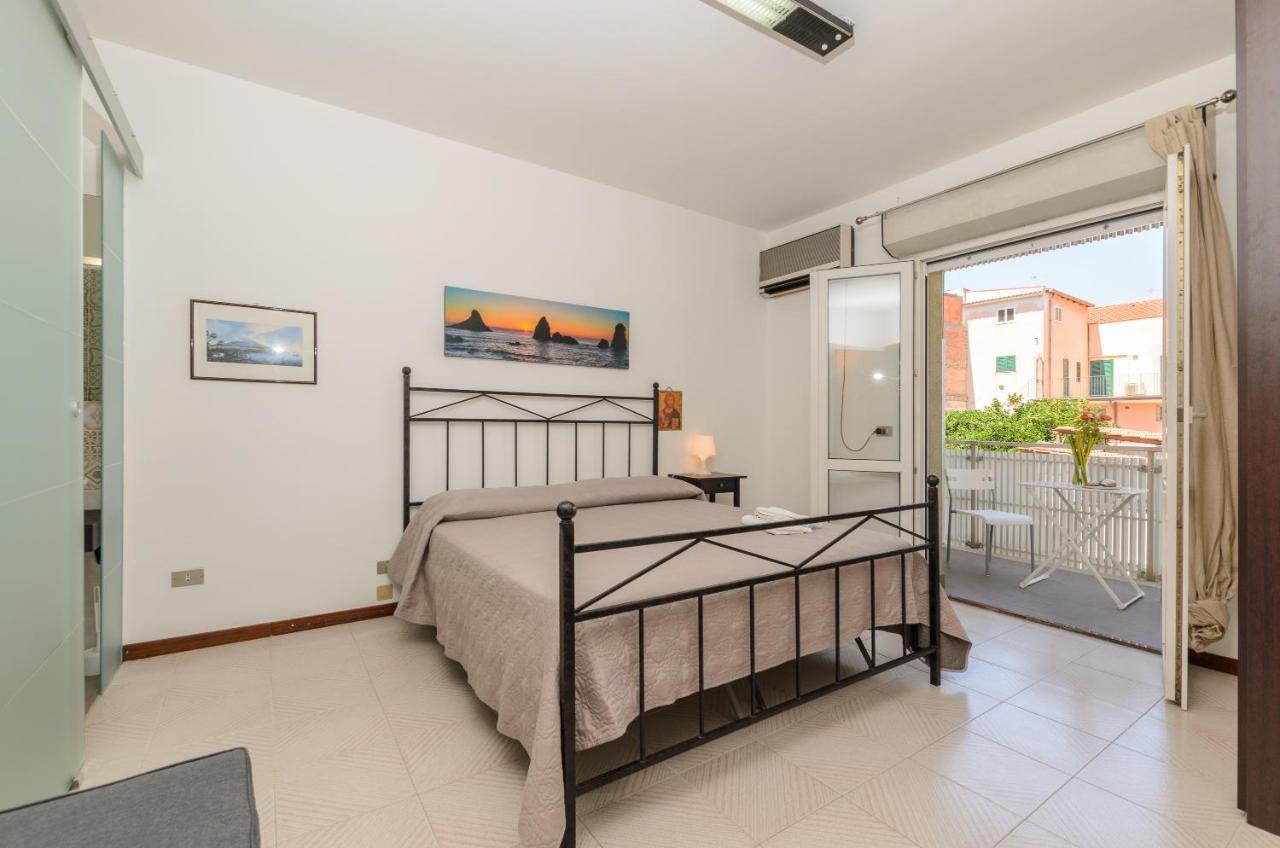 Marina D'Agro Residence Santa Teresa Di Riva Exteriör bild