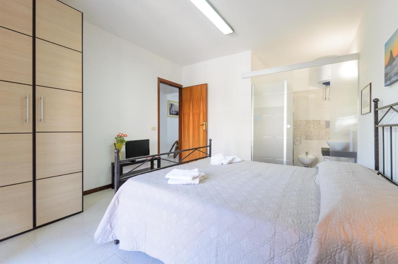 Marina D'Agro Residence Santa Teresa Di Riva Exteriör bild