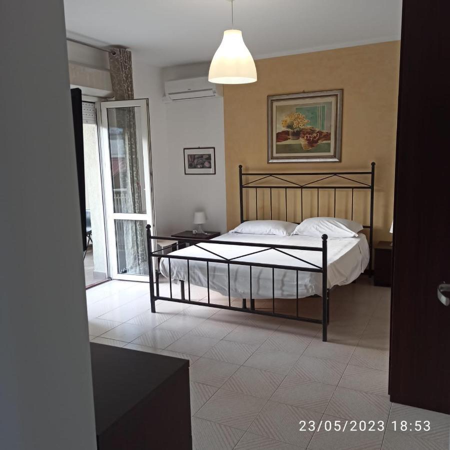 Marina D'Agro Residence Santa Teresa Di Riva Exteriör bild